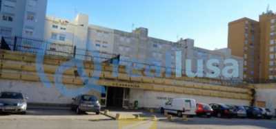 Retail For Sale in Vila Nova De Gaia, Portugal