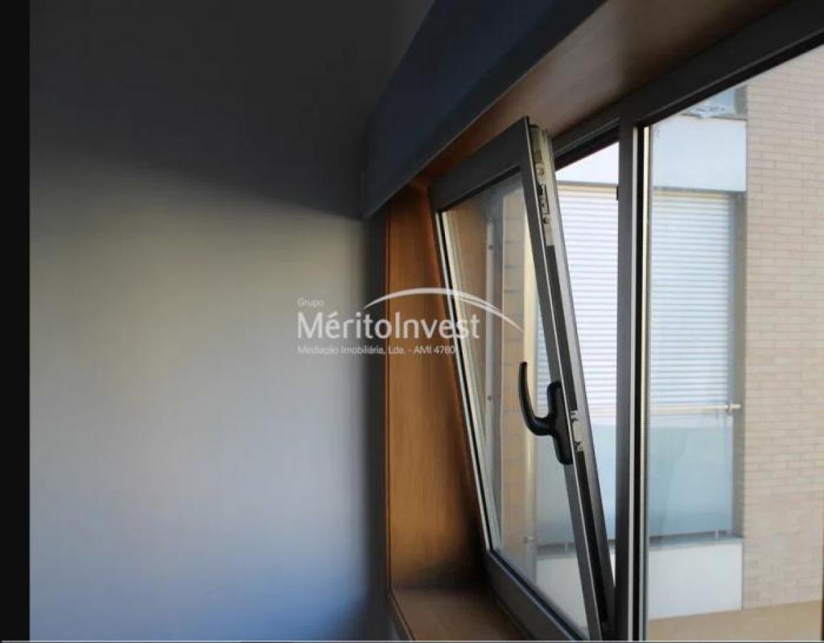 Picture of Retail For Sale in Braga, Entre-Douro-e-Minho, Portugal