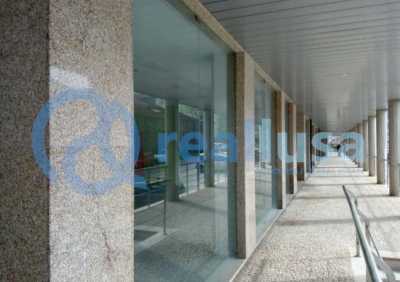 Retail For Sale in Vila Nova De Gaia, Portugal