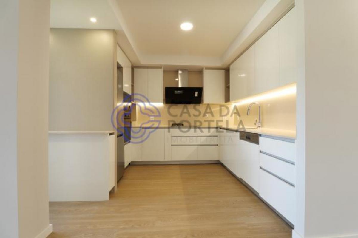 Picture of Home For Sale in Aveiro, Beira, Portugal