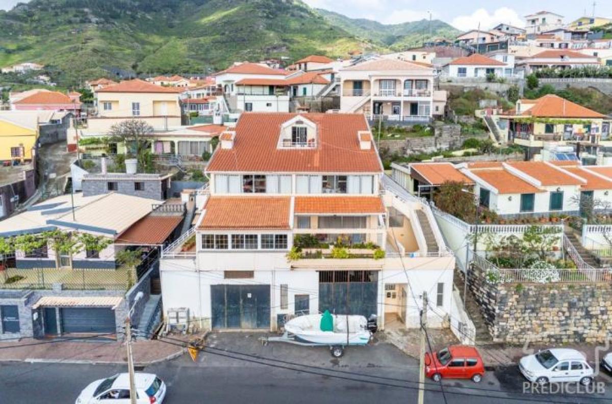 Picture of Apartment For Sale in Machico, Madeira, Portugal