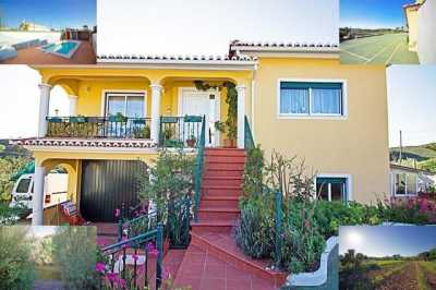 Villa For Sale in Silves, Portugal