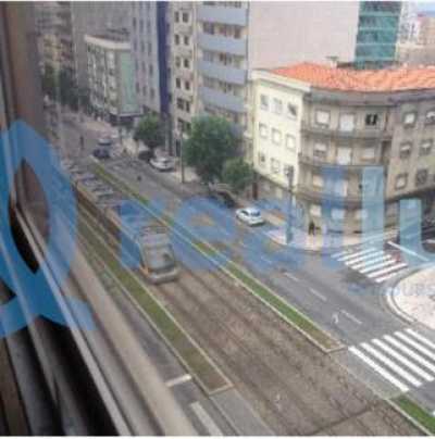 Office For Sale in Vila Nova De Gaia, Portugal