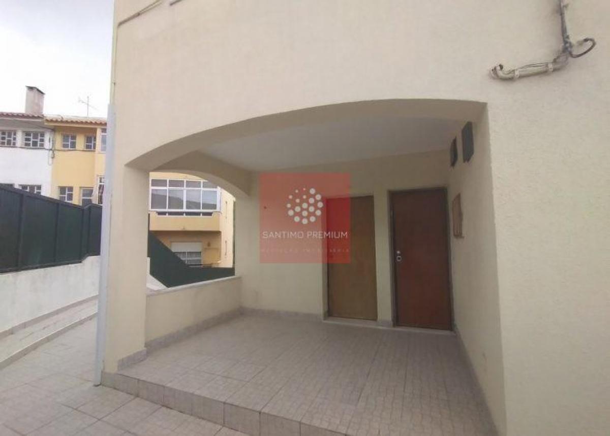 Picture of Home For Sale in Cascais, Estremadura, Portugal