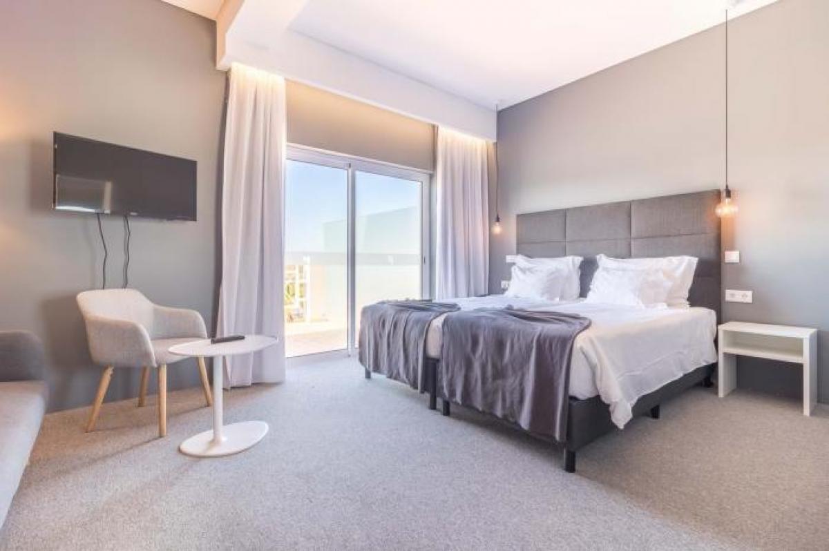 Picture of Apartment For Sale in Lagoa, Algarve, Portugal