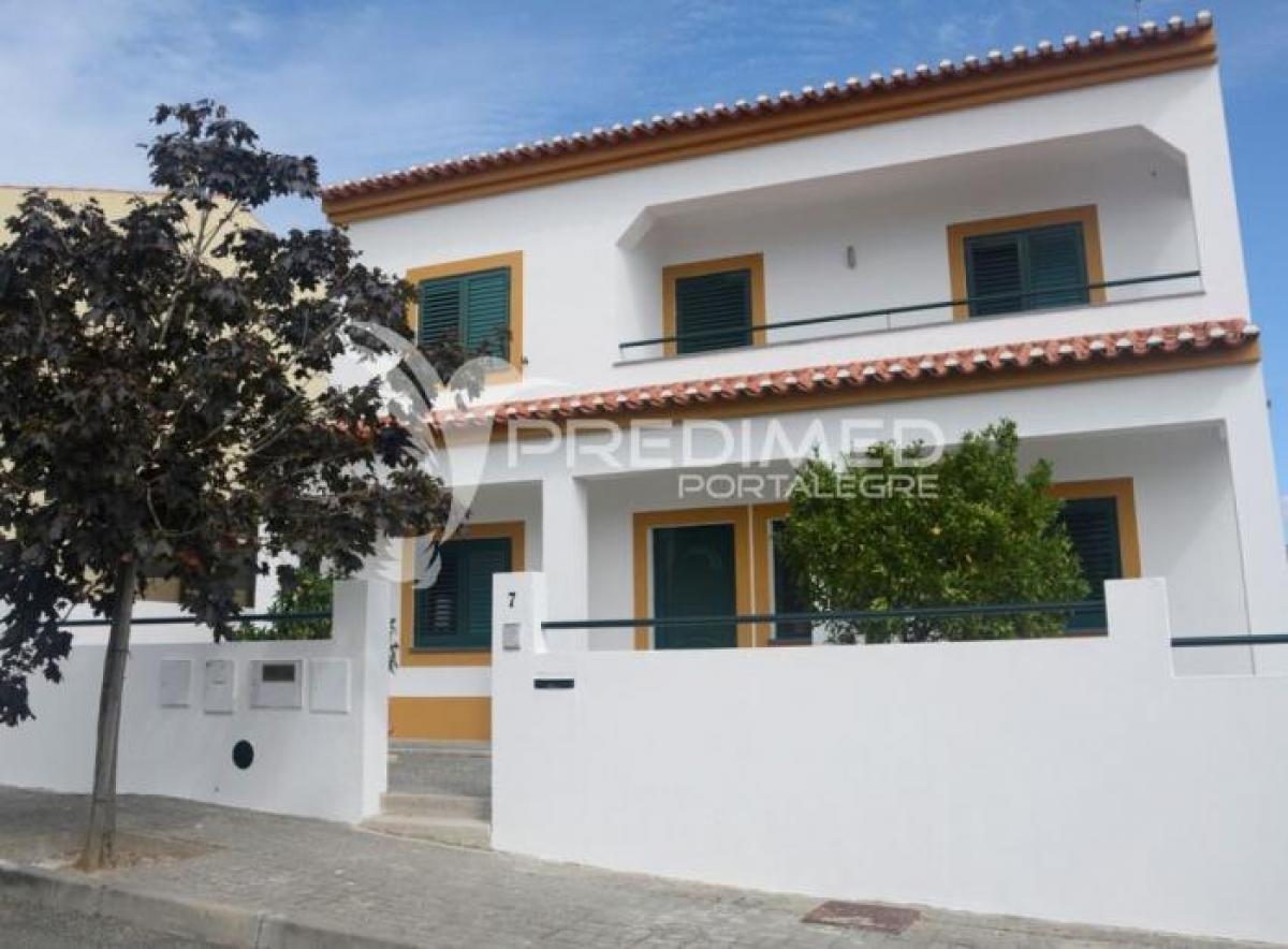 Picture of Home For Sale in Portalegre, Alentejo, Portugal