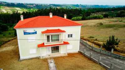 Home For Sale in Caldas Da Rainha, Portugal