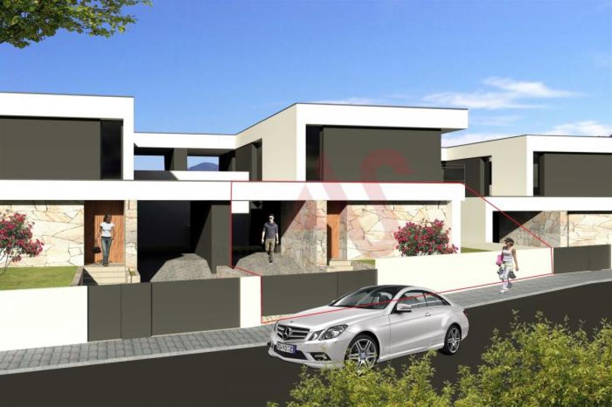 Picture of Apartment For Sale in Guimaraes, Entre-Douro-e-Minho, Portugal