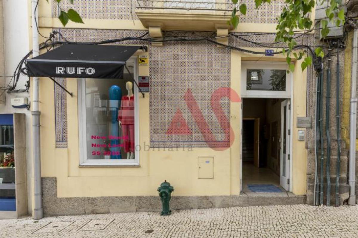 Picture of Retail For Sale in Guimaraes, Entre-Douro-e-Minho, Portugal