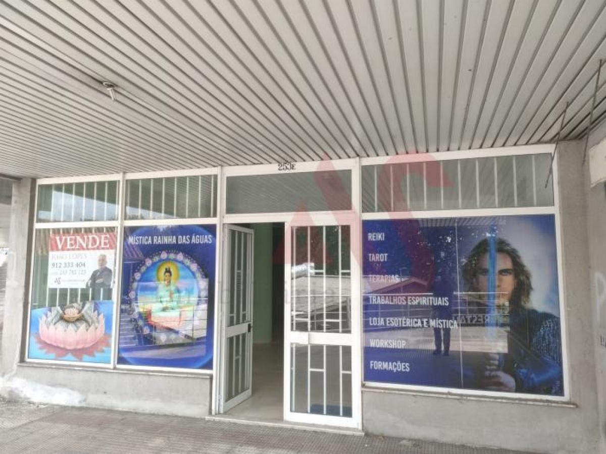 Picture of Retail For Sale in Guimaraes, Entre-Douro-e-Minho, Portugal