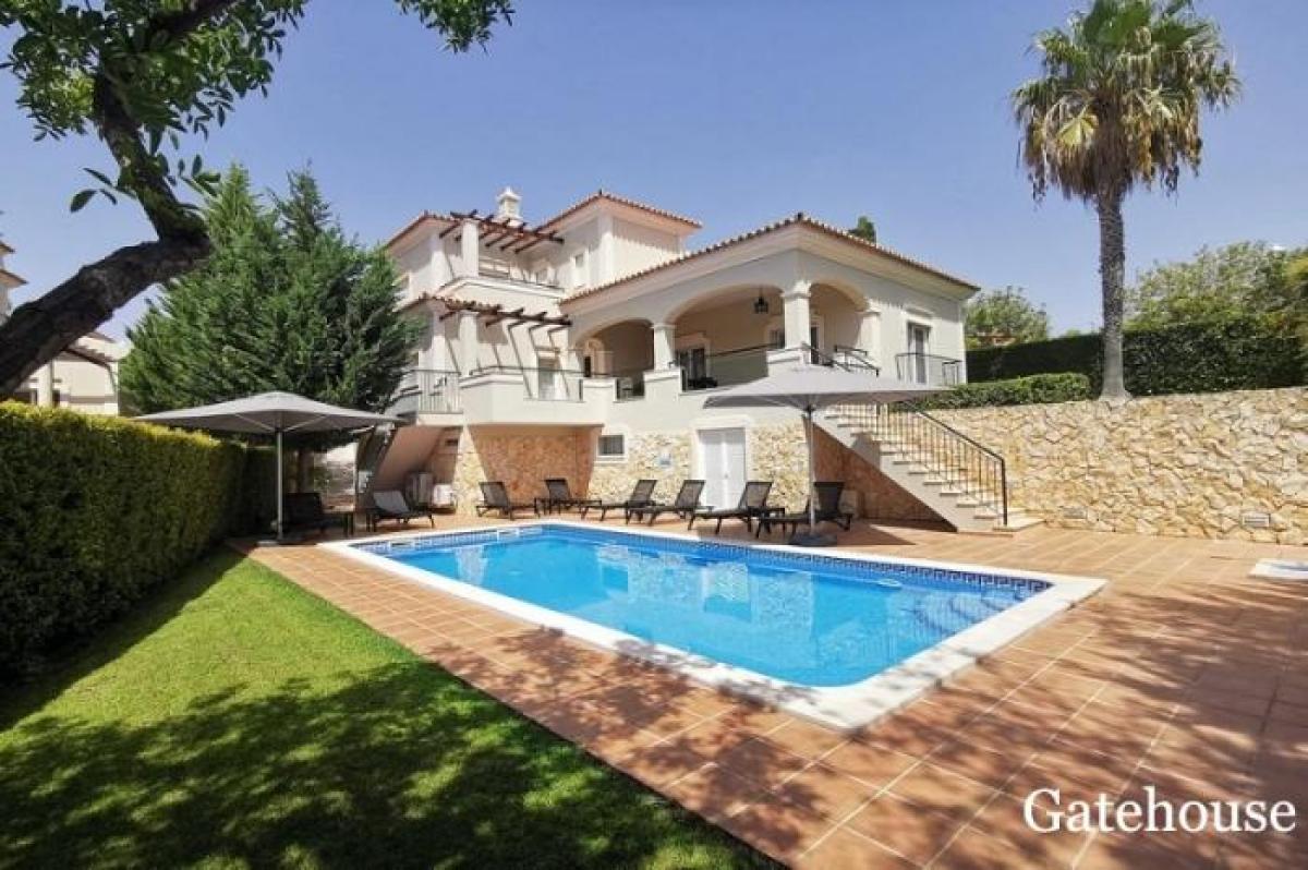 Picture of Villa For Sale in Almancil, Algarve, Portugal