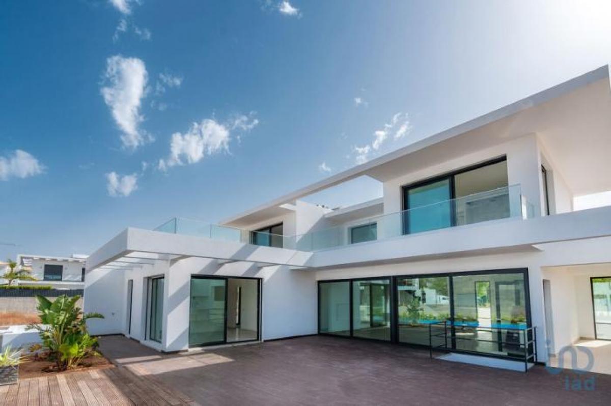 Picture of Home For Sale in Loule, Faro, Portugal