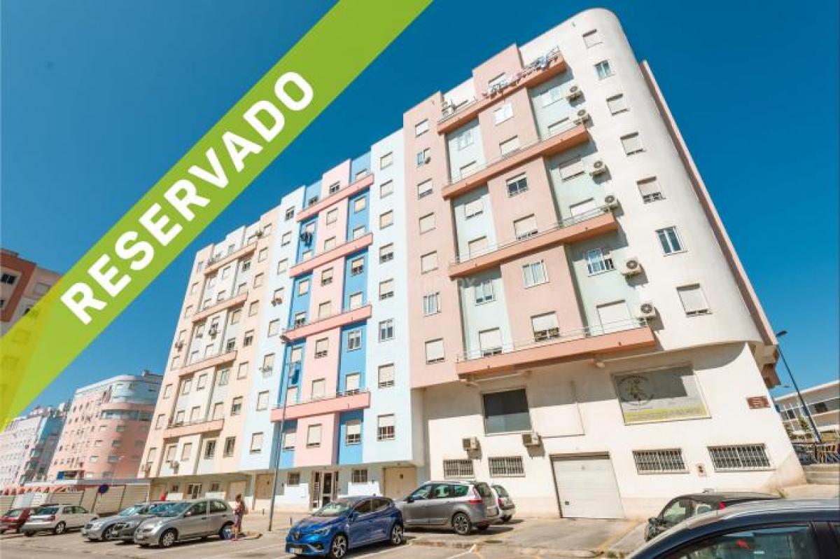 Picture of Apartment For Sale in Seixal, Madeira, Portugal