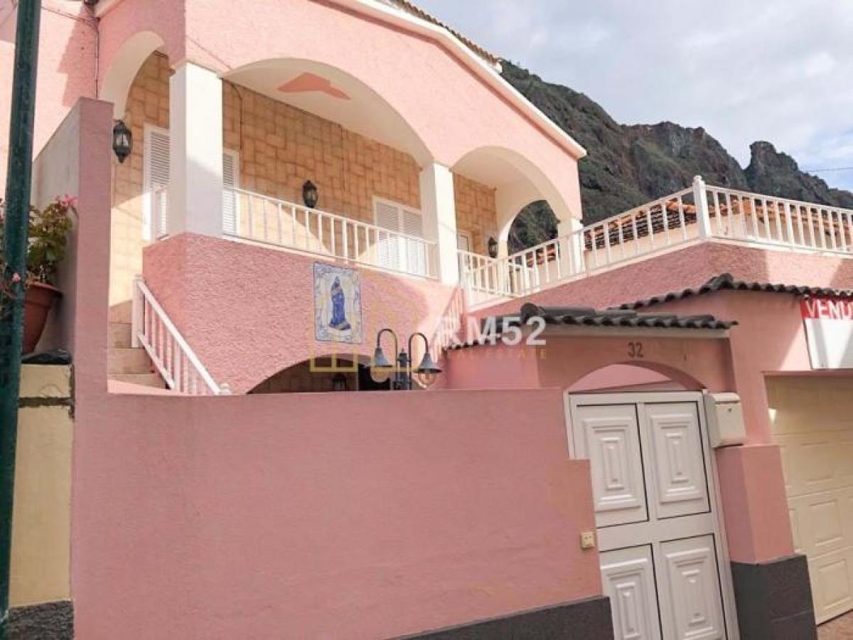 Picture of Villa For Sale in Calheta, Madeira, Portugal