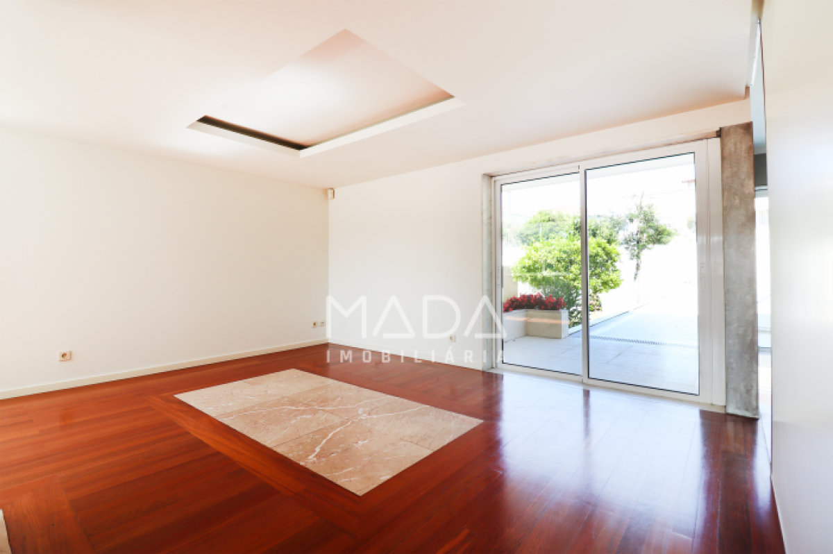 Picture of Villa For Sale in Braga, Entre-Douro-e-Minho, Portugal