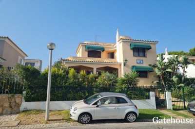 Villa For Sale in Vilamoura, Portugal