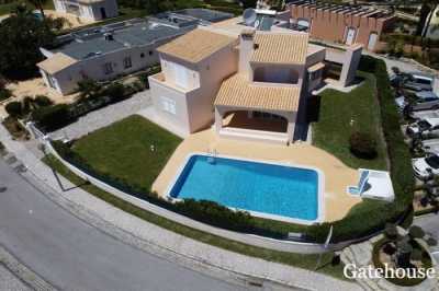 Villa For Sale in Vilamoura, Portugal