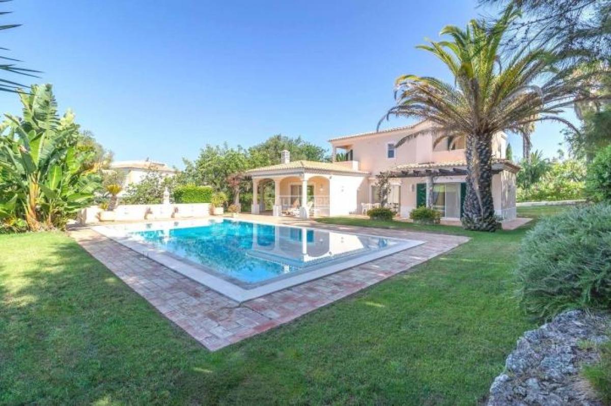 Picture of Villa For Sale in Lagoa, Algarve, Portugal