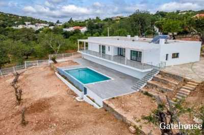 Villa For Sale in Loule, Portugal