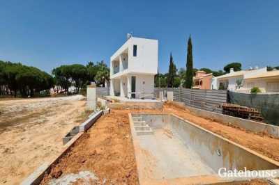 Villa For Sale in Vilamoura, Portugal