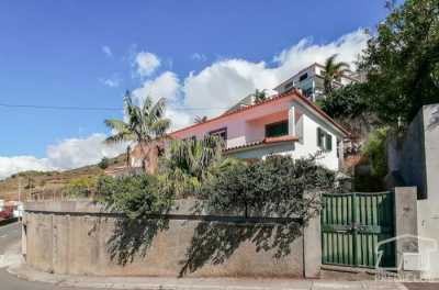 Home For Sale in Santa Cruz, Portugal