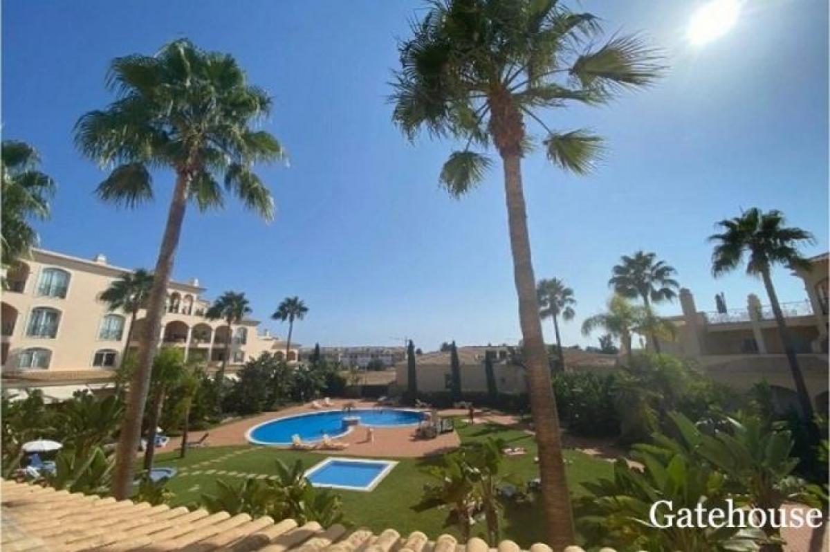 Picture of Apartment For Sale in Vilamoura, Algarve, Portugal