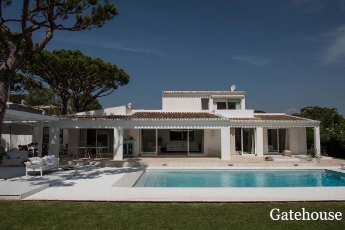 Picture of Villa For Sale in Quinta Do Lago, Algarve, Portugal