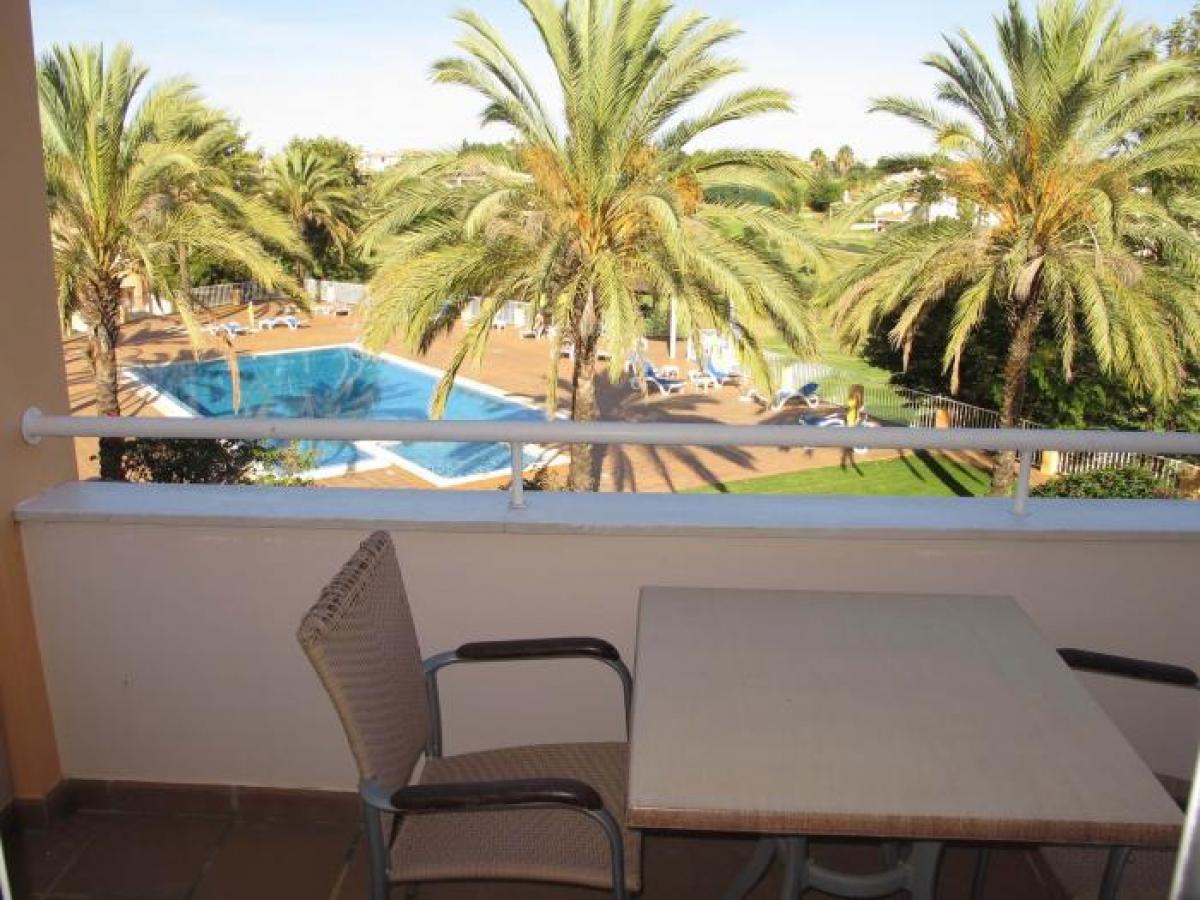 Picture of Villa For Sale in Lagoa, Algarve, Portugal