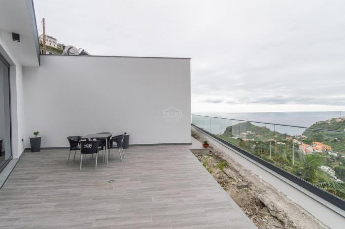 Picture of Villa For Sale in Ribeira Brava, Madeira, Portugal