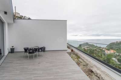 Villa For Sale in Ribeira Brava, Portugal
