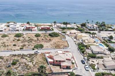 Villa For Sale in Luz, Portugal