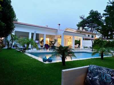 Home For Sale in Seixal, Portugal