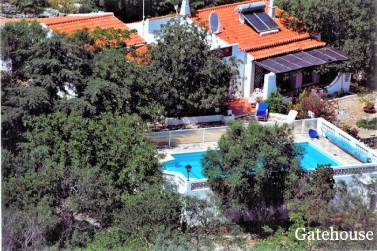 Picture of Villa For Sale in Santa Barbara De Nexe, Faro (algarve), Portugal