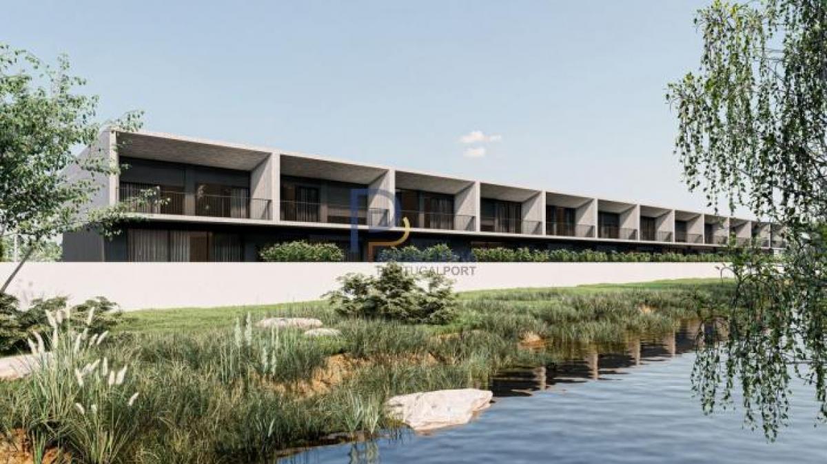 Picture of Home For Sale in Braga, Entre-Douro-e-Minho, Portugal