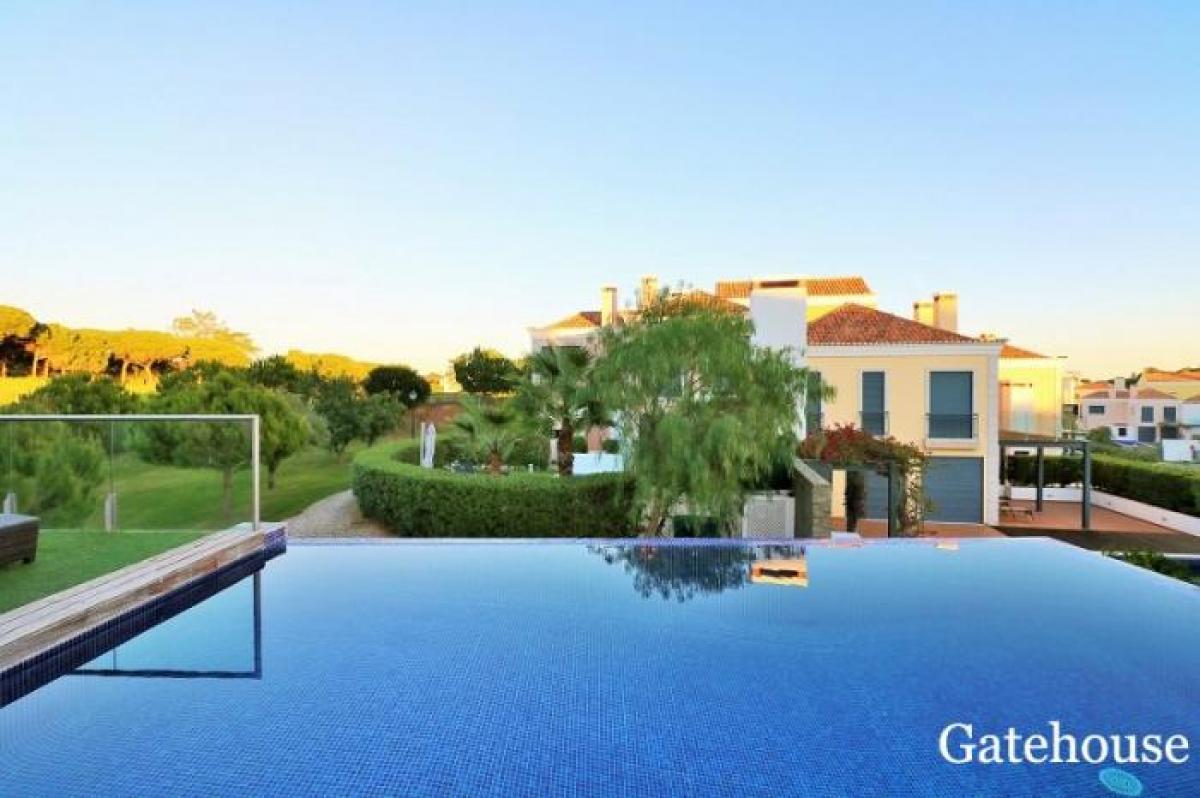 Picture of Apartment For Sale in Vale Do Lobo, Algarve, Portugal