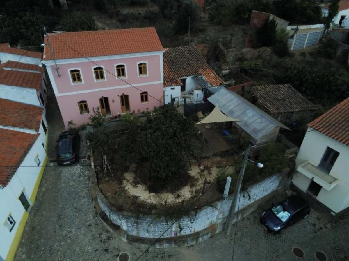 Picture of Villa For Sale in Monchique, Algarve, Portugal