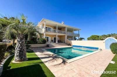 Villa For Sale in Luz, Portugal