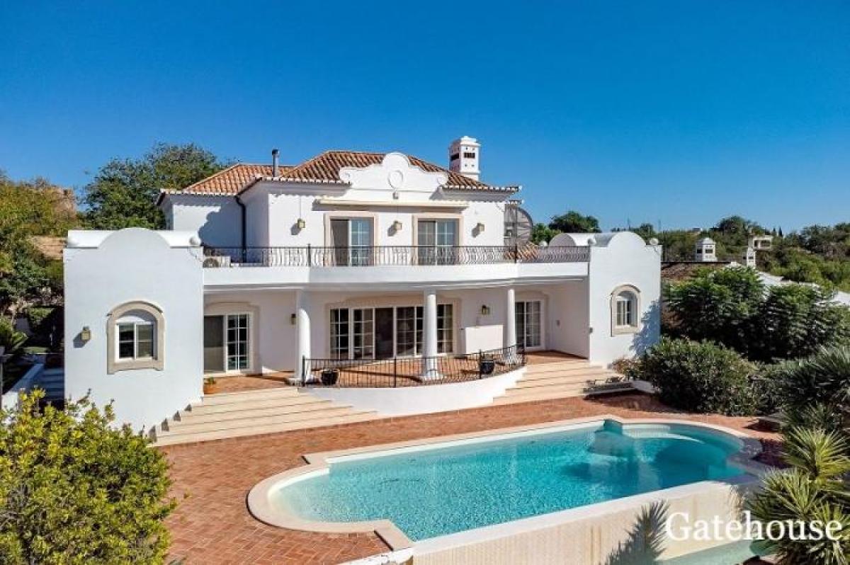 Picture of Villa For Sale in Almancil, Algarve, Portugal