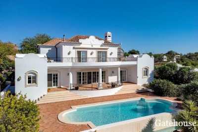 Villa For Sale in Almancil, Portugal
