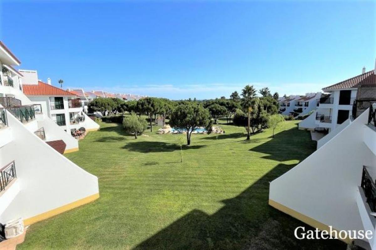 Picture of Apartment For Sale in Vilamoura, Algarve, Portugal