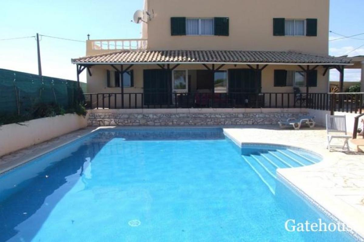 Picture of Villa For Sale in Tavira, Algarve, Portugal