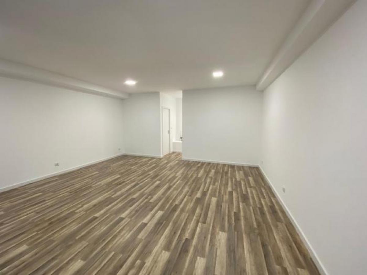 Picture of Office For Rent in Braga, Entre-Douro-e-Minho, Portugal