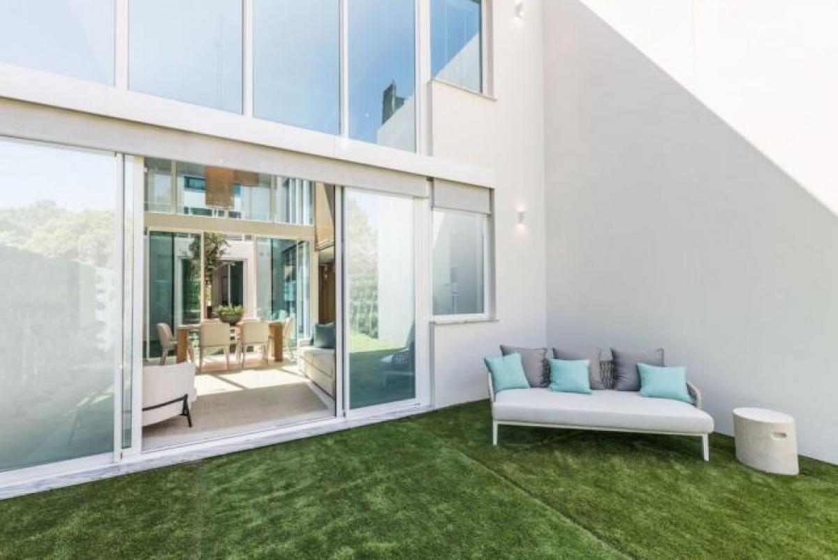 Picture of Home For Sale in Loule, Faro, Portugal