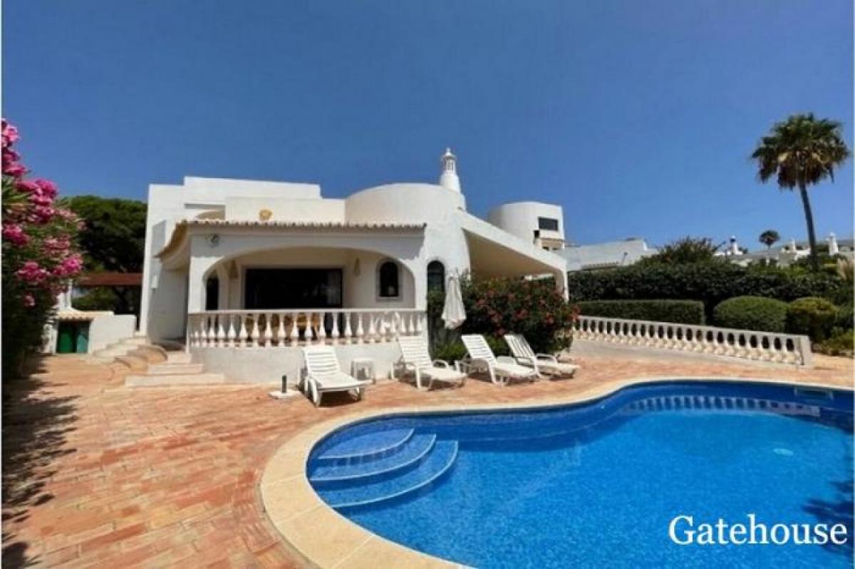 Picture of Villa For Sale in Vale Do Lobo, Algarve, Portugal