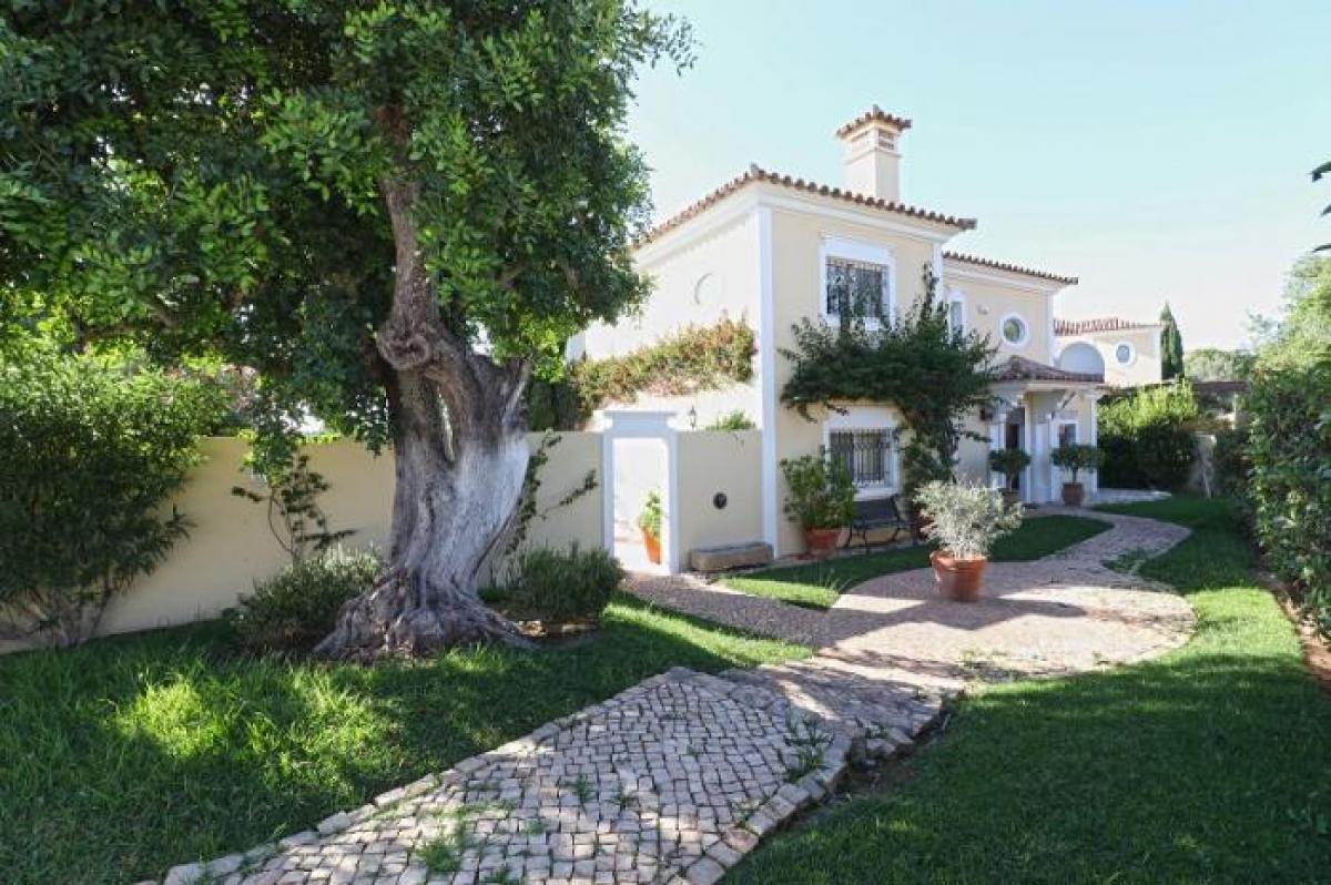 Picture of Villa For Sale in Almancil, Algarve, Portugal