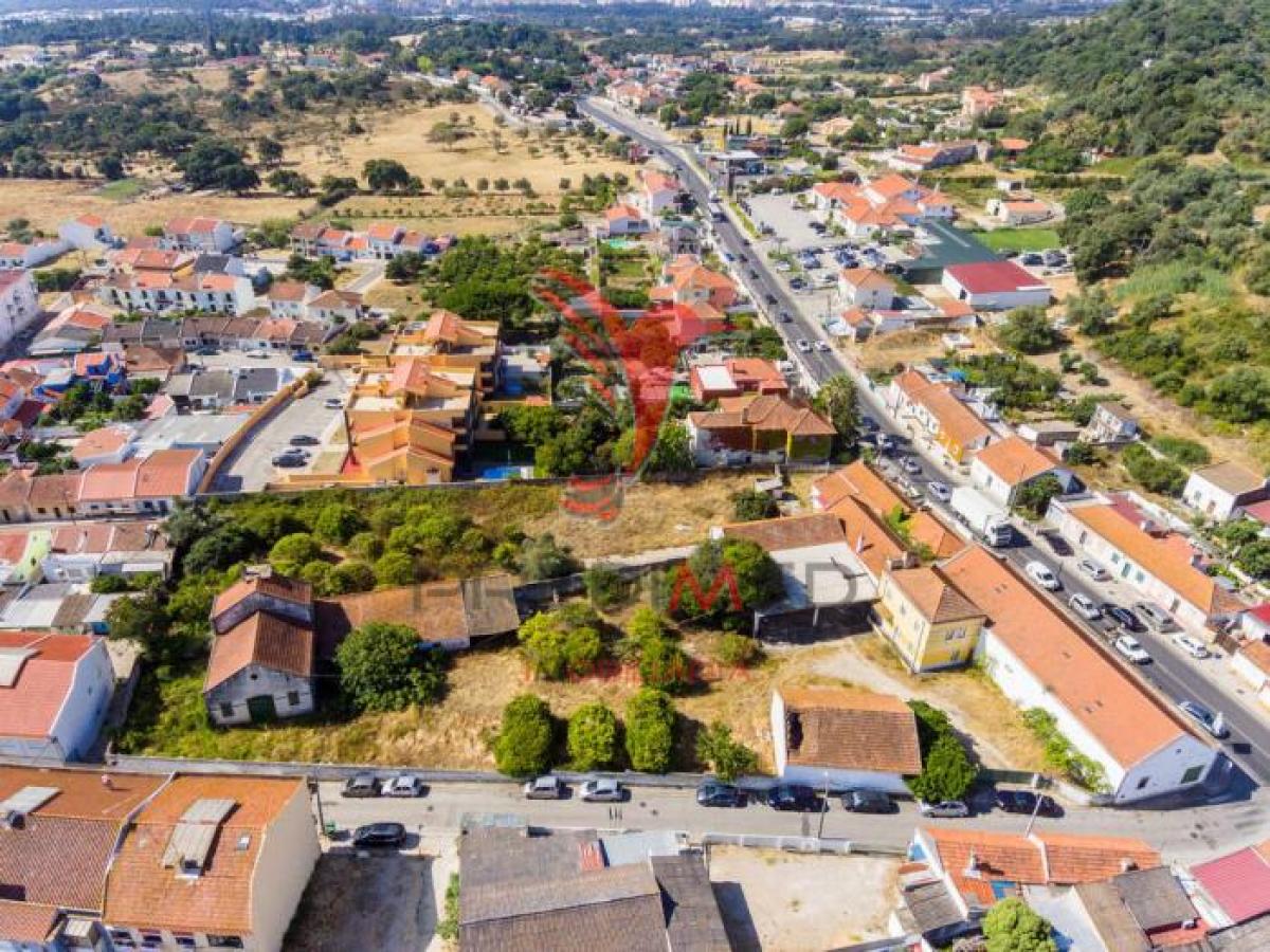 Picture of Residential Land For Sale in Palmela, Sterea Ellas-Évvoia, Portugal
