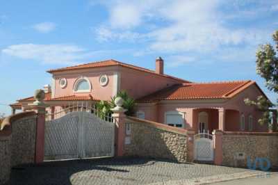 Home For Sale in Caldas Da Rainha, Portugal