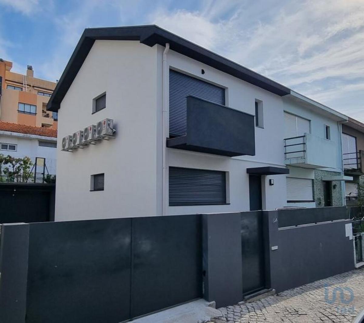 Picture of Home For Sale in Vila Nova De Gaia, Eastern Tobago, Portugal