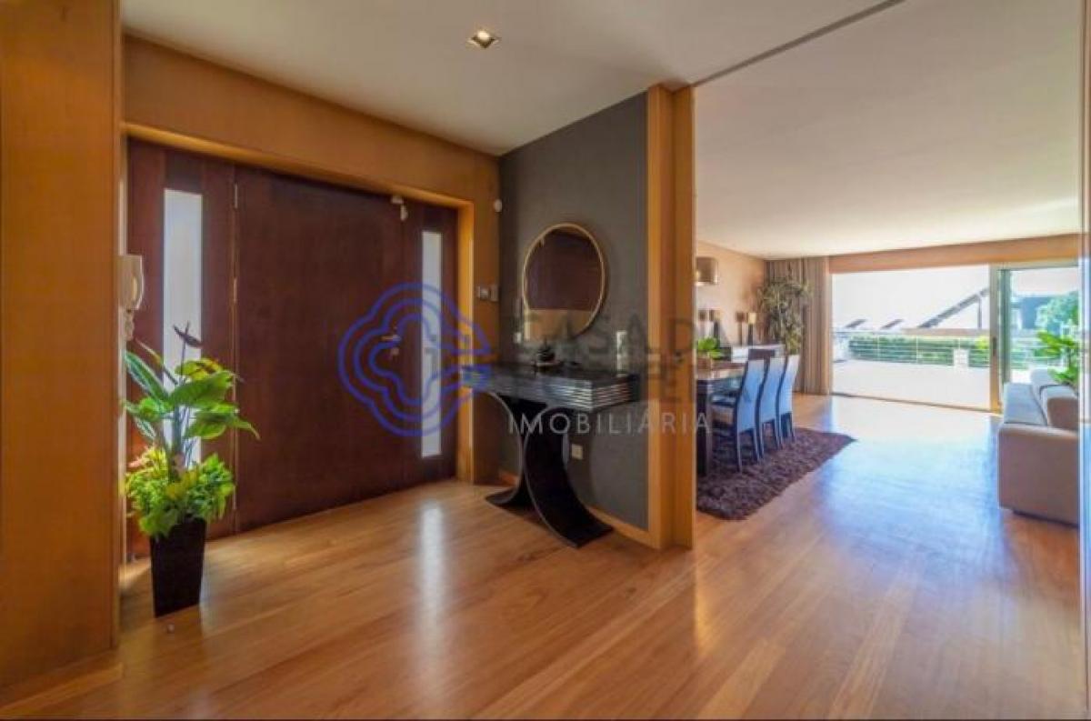 Picture of Home For Sale in Vila Nova De Gaia, Eastern Tobago, Portugal