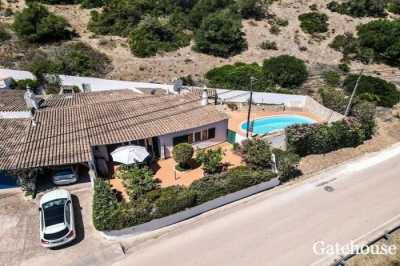 Villa For Sale in Burgau, Portugal